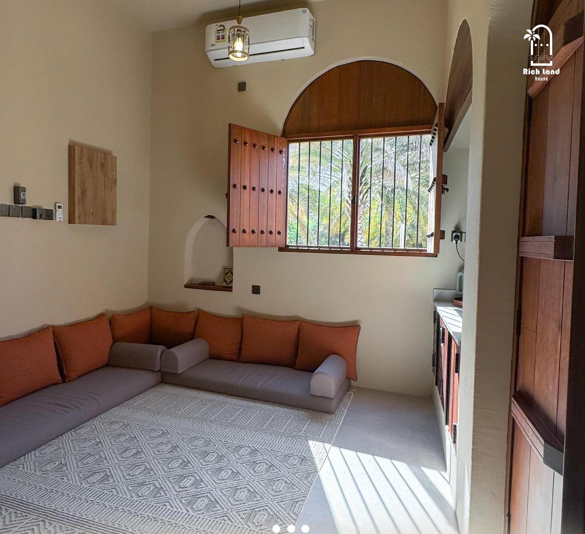 بيت أرض الثراء Rich Land House Nizwa Exterior foto